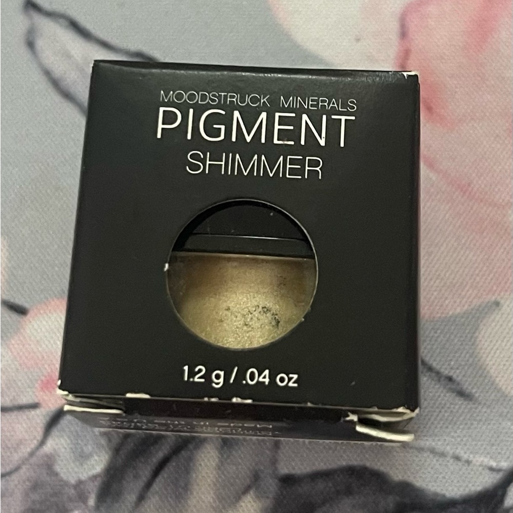 Brand New Younique Shimmer Pigment Eye Shadow Moodstruck Minerals Angelic